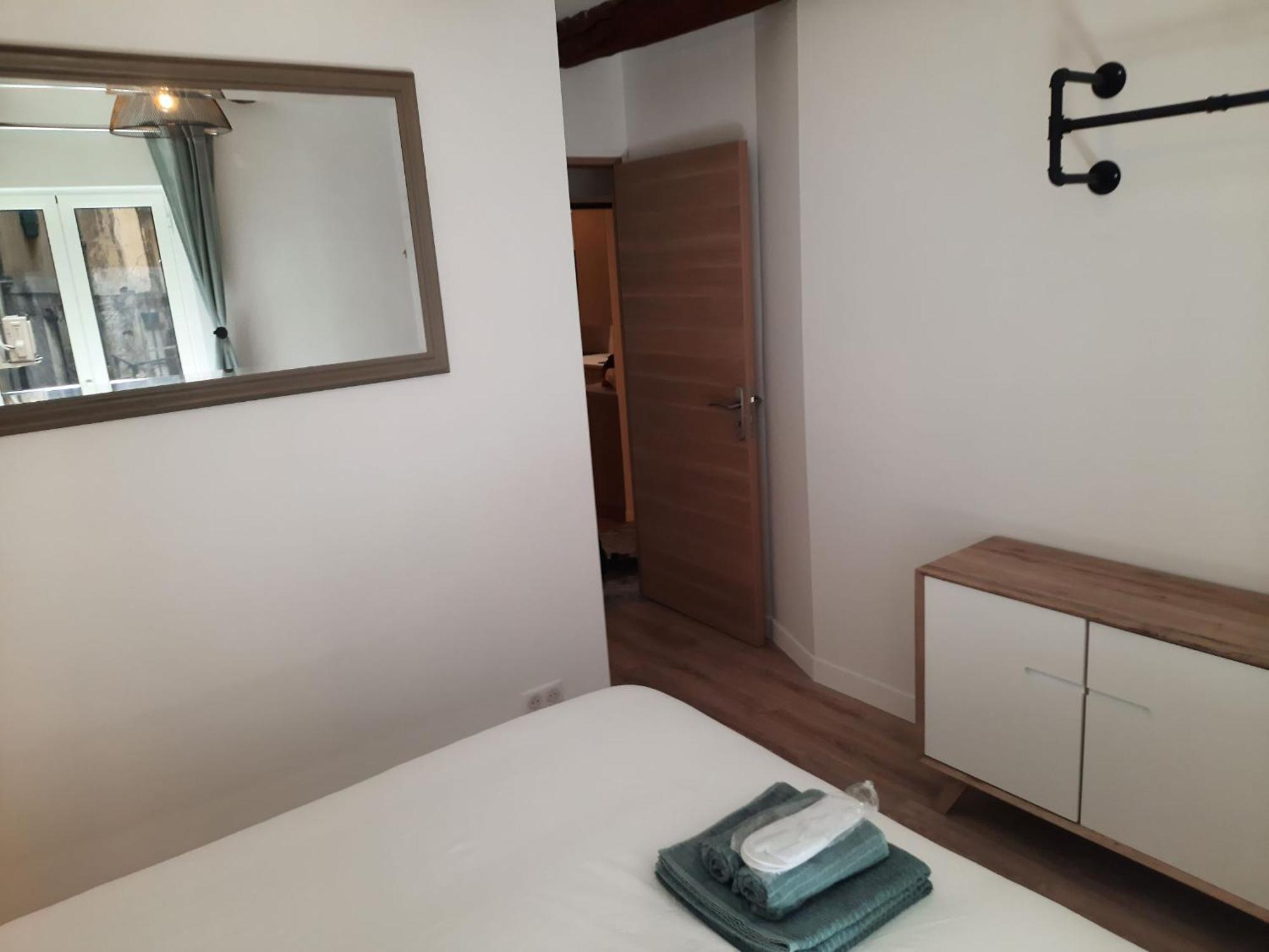 Beautiful Old Town Flat, Near The Beach Nice Exteriör bild